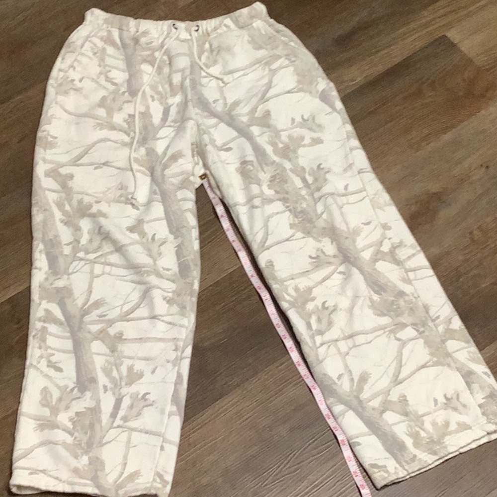 Dairy Boy Camouflage Print Sweat Pants Medium